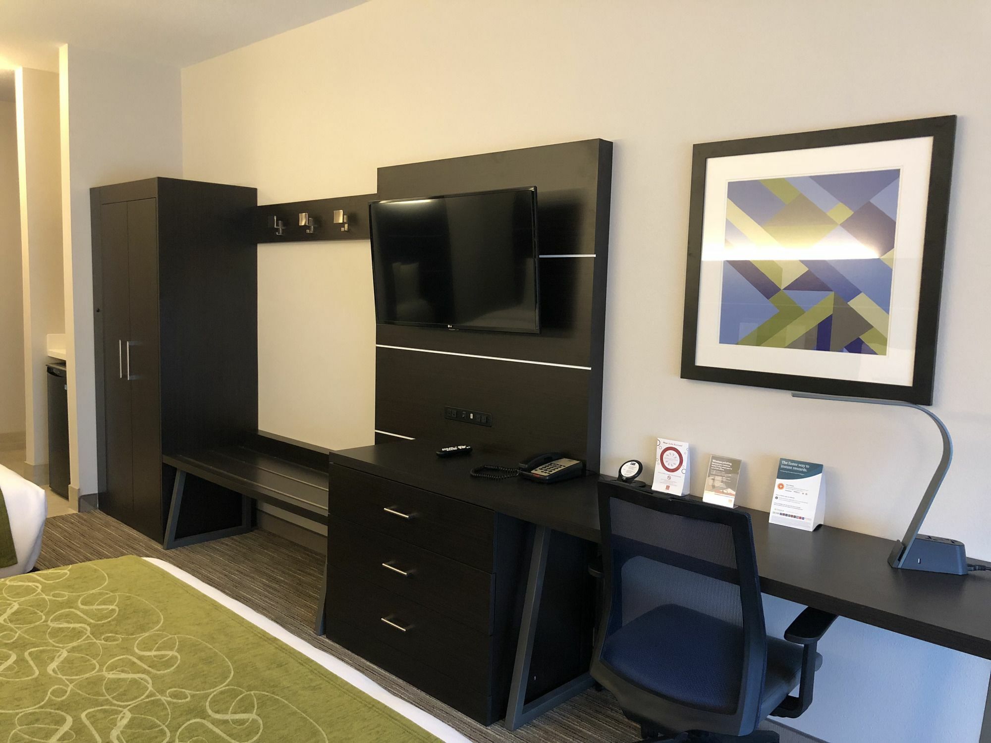 Holiday Inn Express & Suites Hood River By Ihg Экстерьер фото